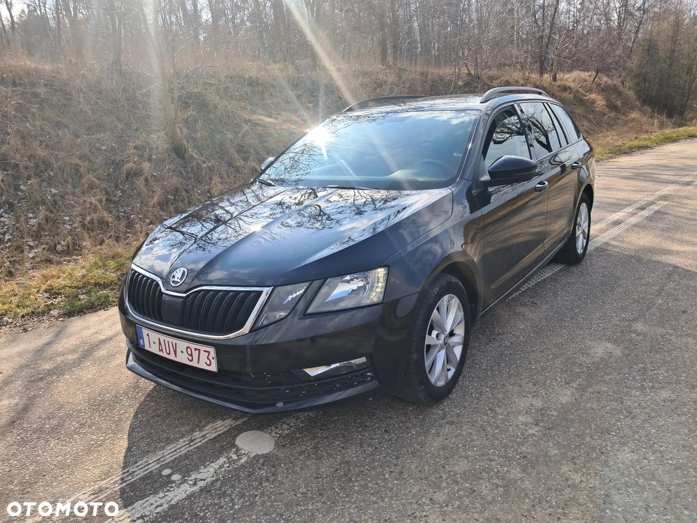 Skoda Octavia 1.6 TDI Premium Edition - 11