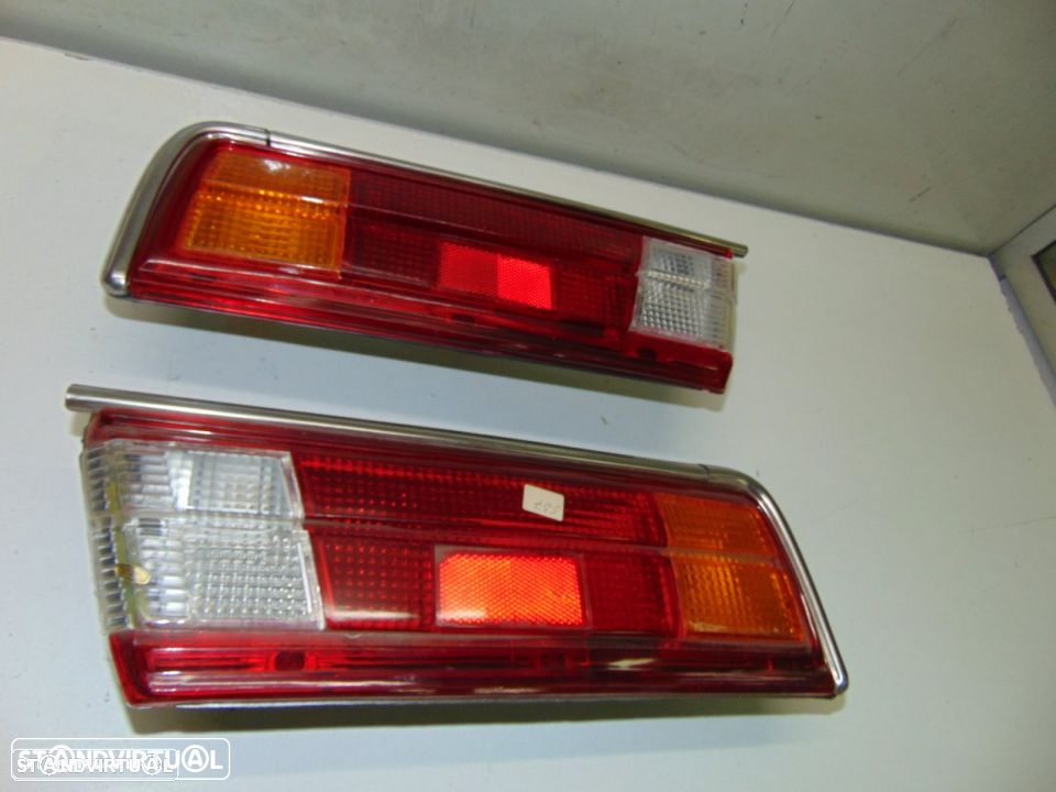 Toyota Corolla KE 30 2º modelo - farolins de trás NOVOS - 2