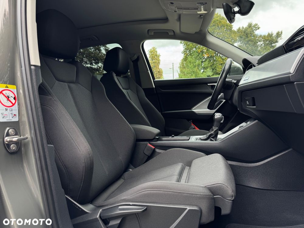 Audi Q3 35 TFSI S tronic - 34