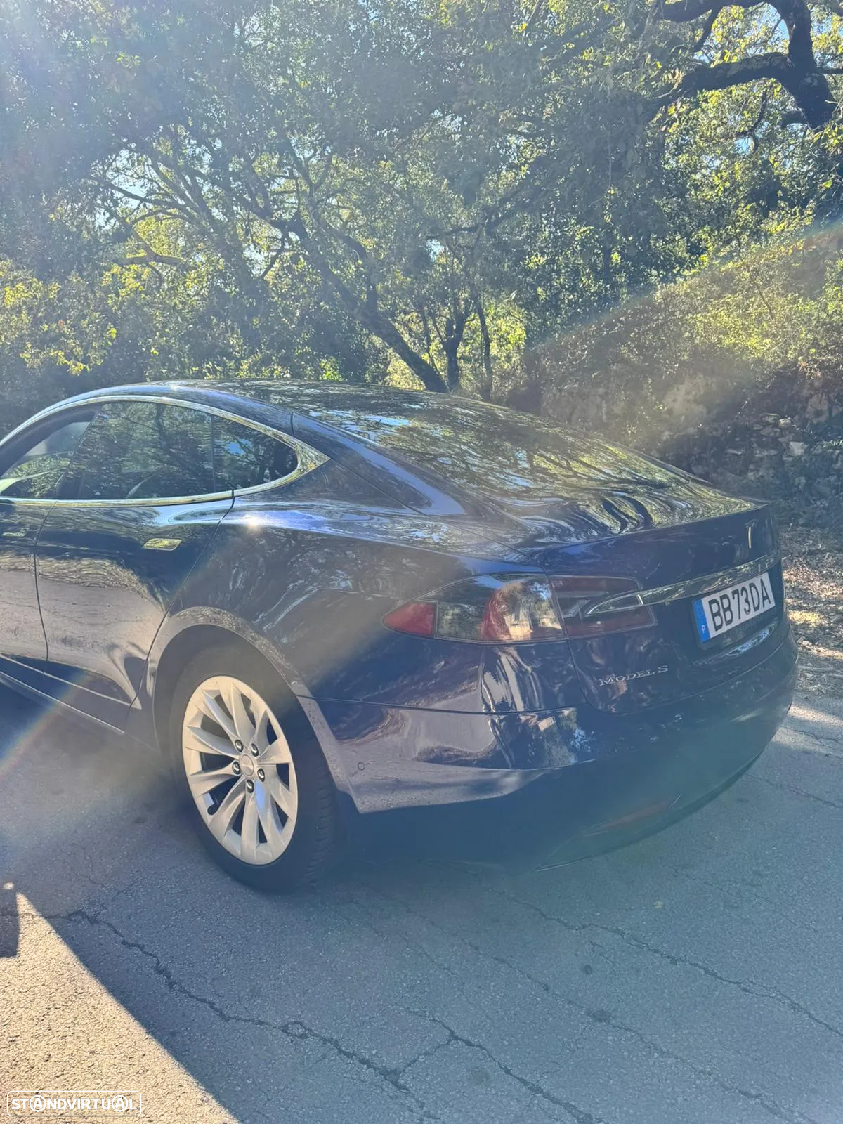 Tesla Model S - 6