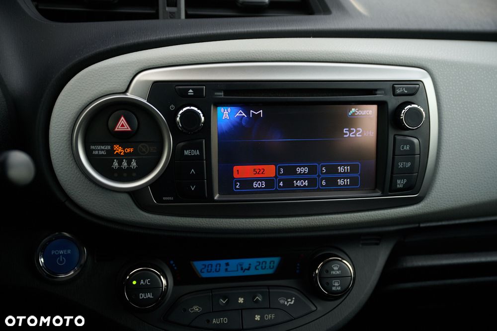 Toyota Yaris Hybrid 100 Premium EU6 - 34