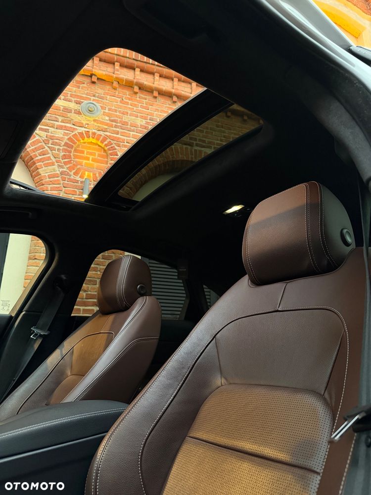 Jaguar XF 2.0 P250 R-Dynamic S - 11