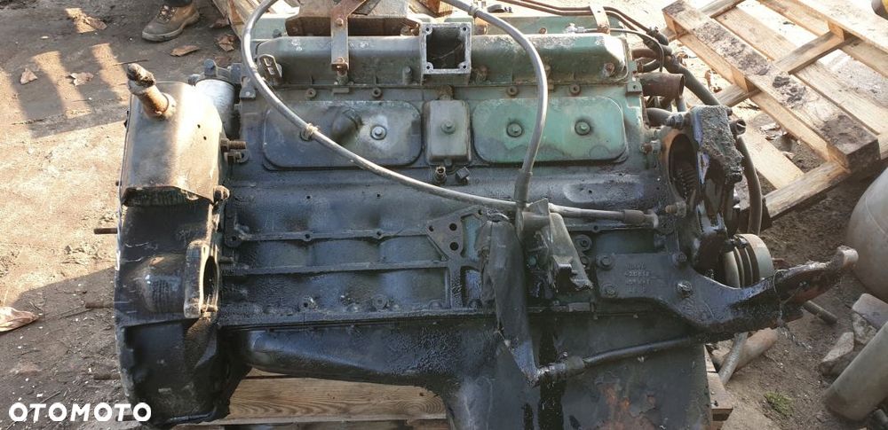 VOLVO FL 6 SILNIK NA CZĘŚCI SŁUPEK DAWCA SZPILKA - 2