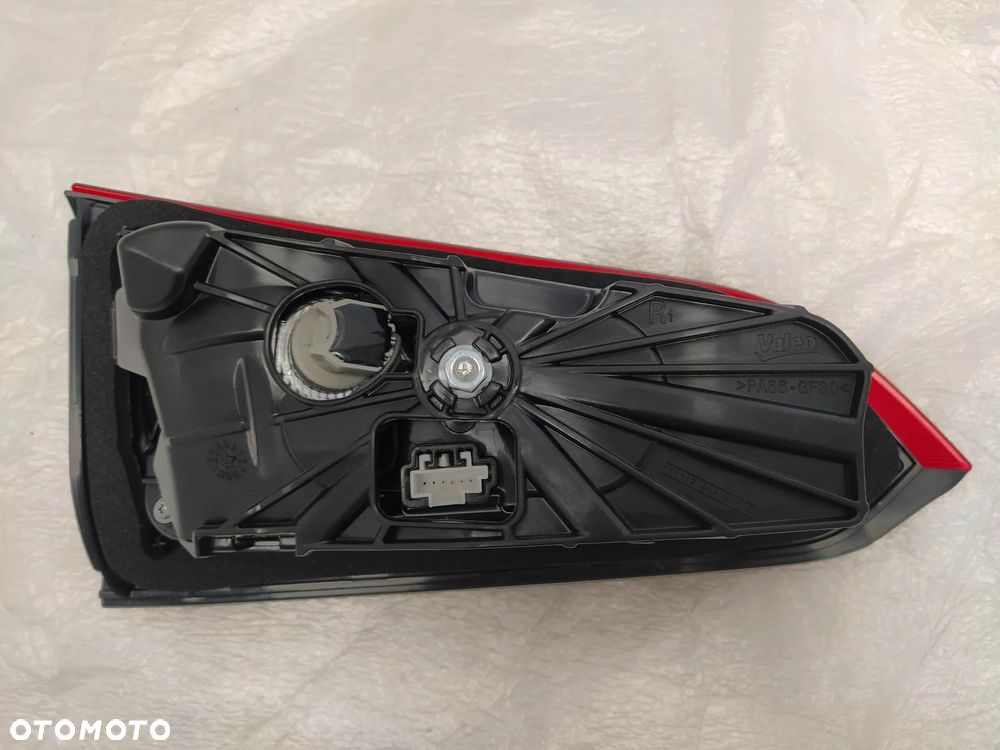 MERCEDES B KLASA W247 247 LAMPA TYŁ TYLNA PRAWA - 8