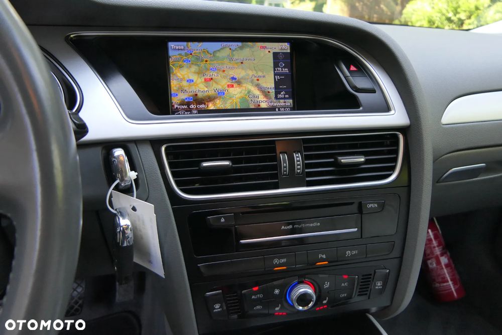 Audi A4 Avant 2.0 TDI ultra - 26