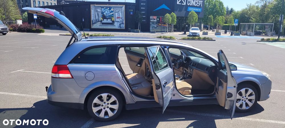 Opel Vectra 1.9 CDTI Cosmo - 9
