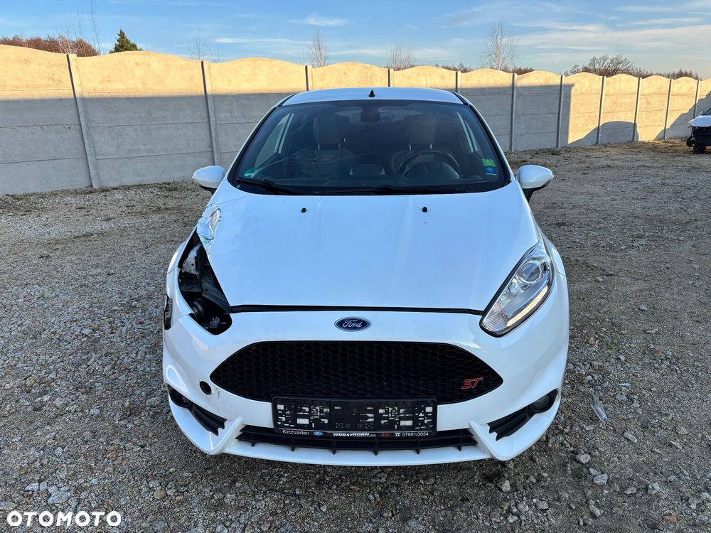 Ford Fiesta 1.6 EcoBoost ST - 5