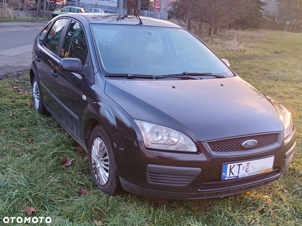Ford Focus 1.4 Ambiente - 1