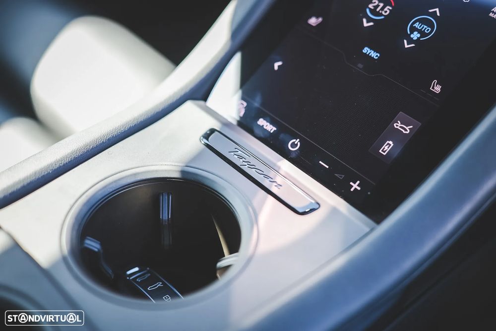 Porsche Taycan 4S - 22