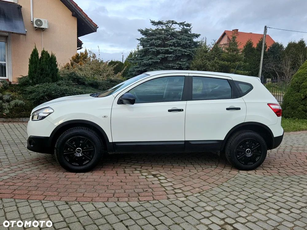Nissan Qashqai 1.6 visia - 11