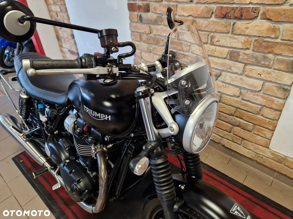 Triumph Street Twin - 31