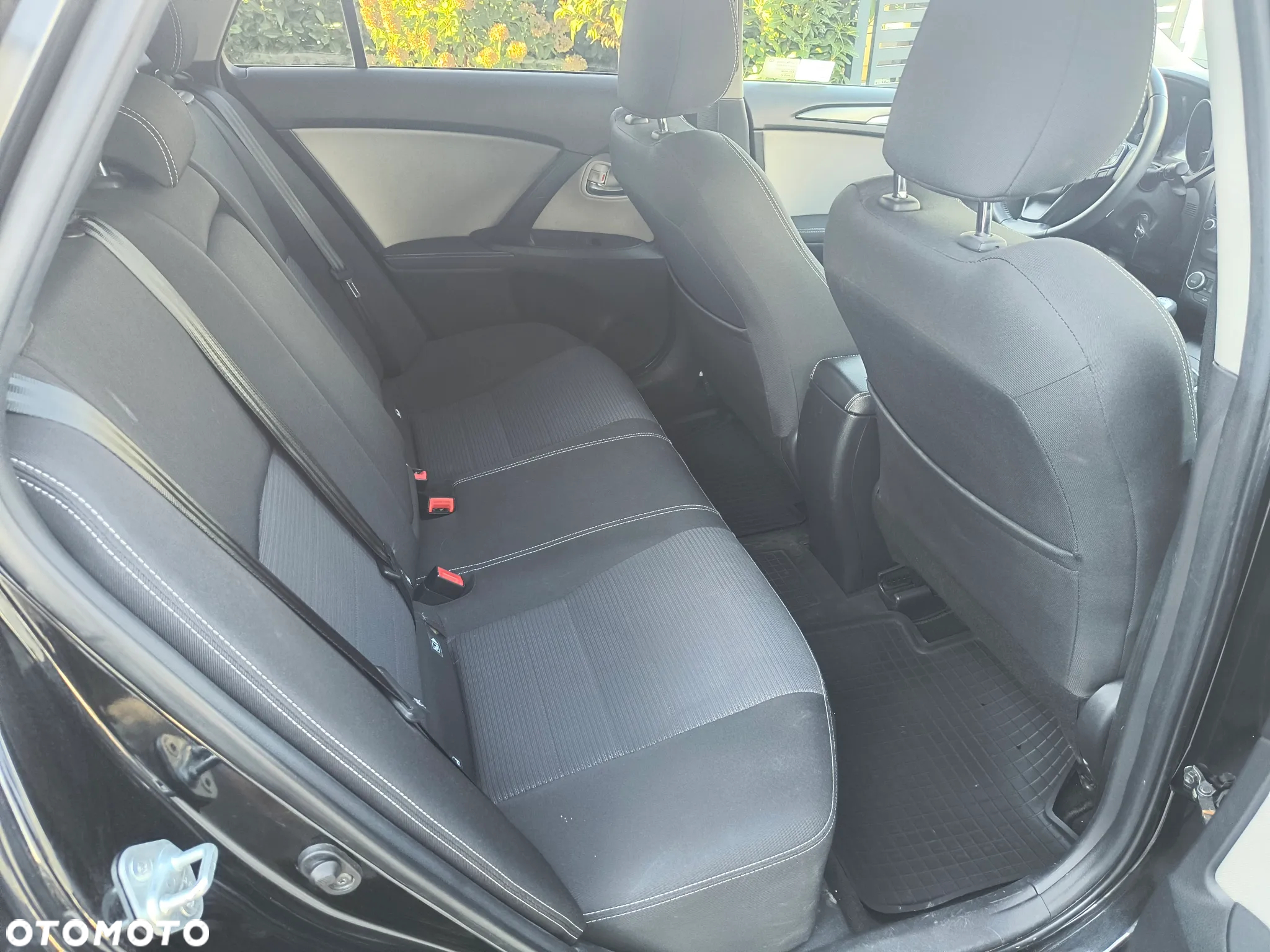 Toyota Avensis 2.0 D-4D Premium - 17