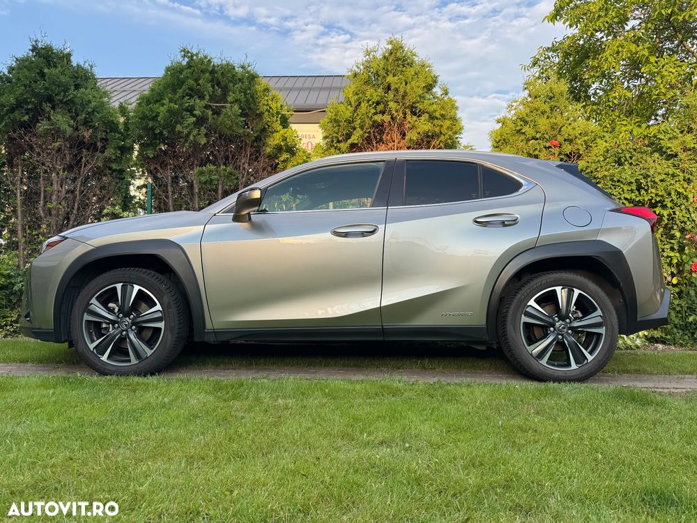 Lexus UX - 1