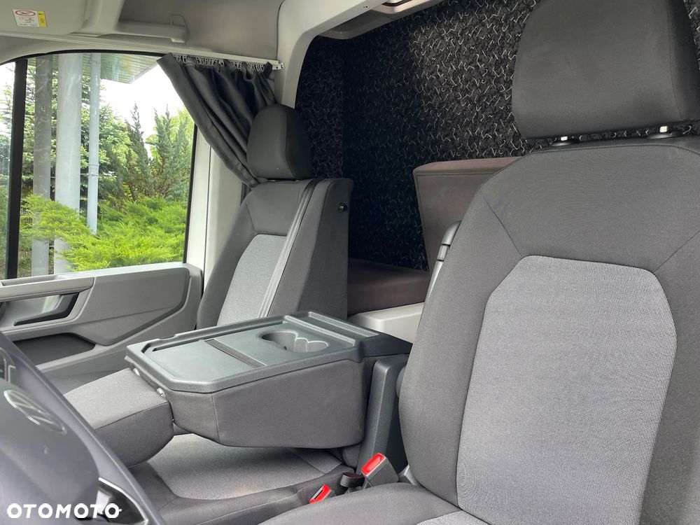Volkswagen CRAFTER 35 - 8