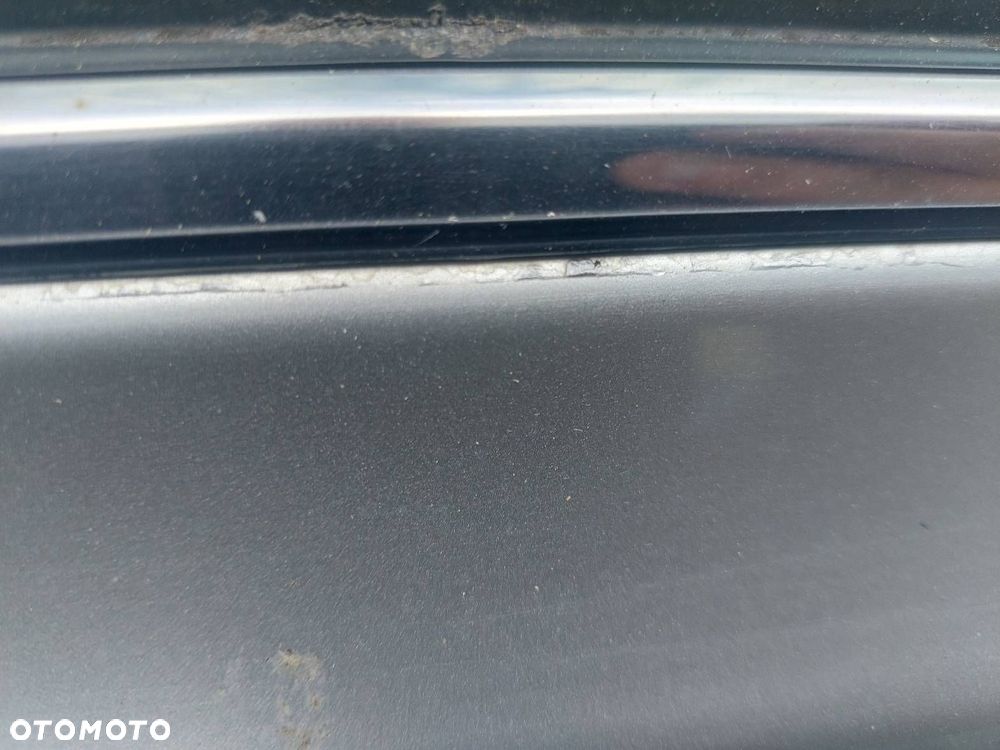 DRZWI KOMPLETNE PRAWY PRZÓD TOYOTA AVENSIS T25 1C0 - 6