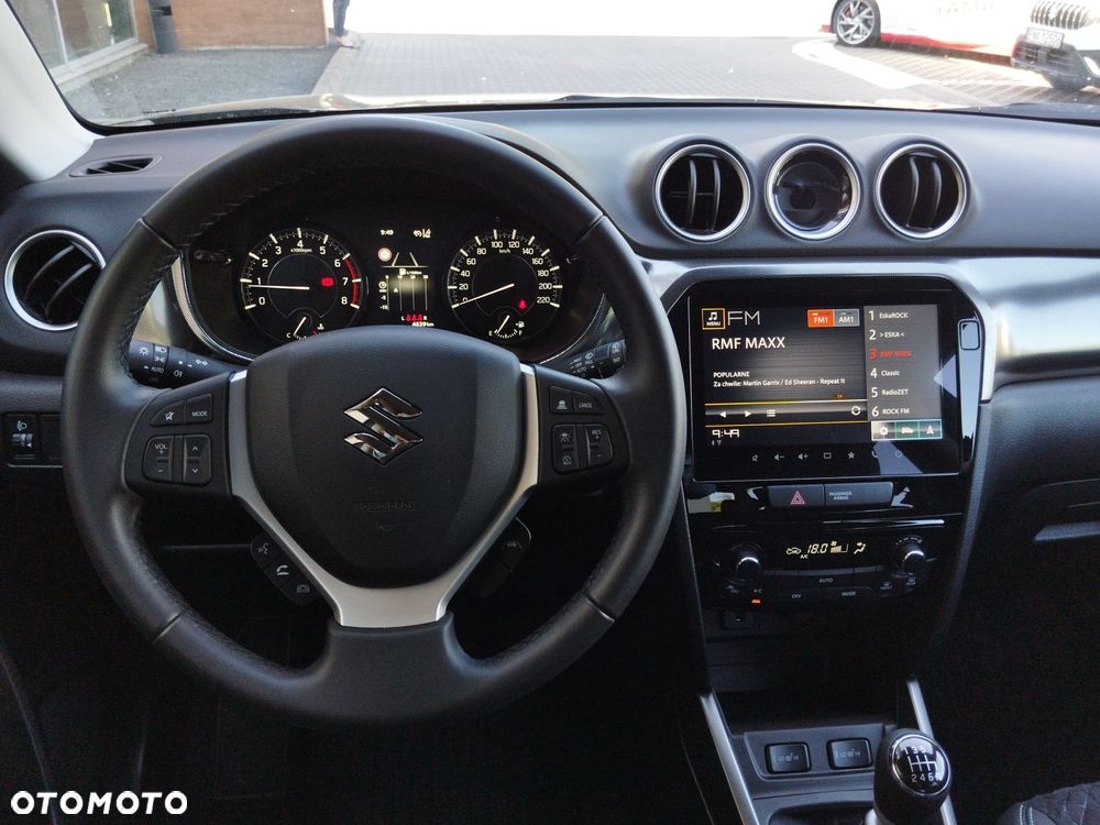 Suzuki Vitara 1.4 Boosterjet mHEV Elegance 2WD - 21