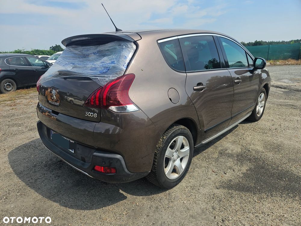 Peugeot 3008 Hybrid4 - 3