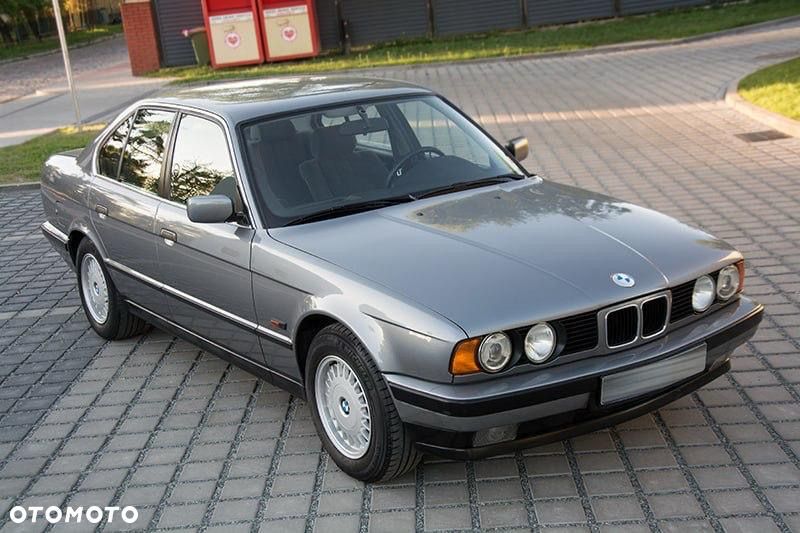 BMW Seria 5 525i - 11