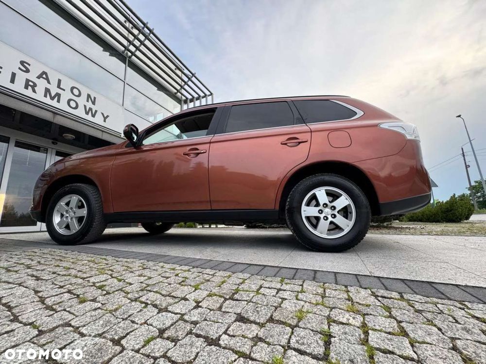 Mitsubishi Outlander - 21