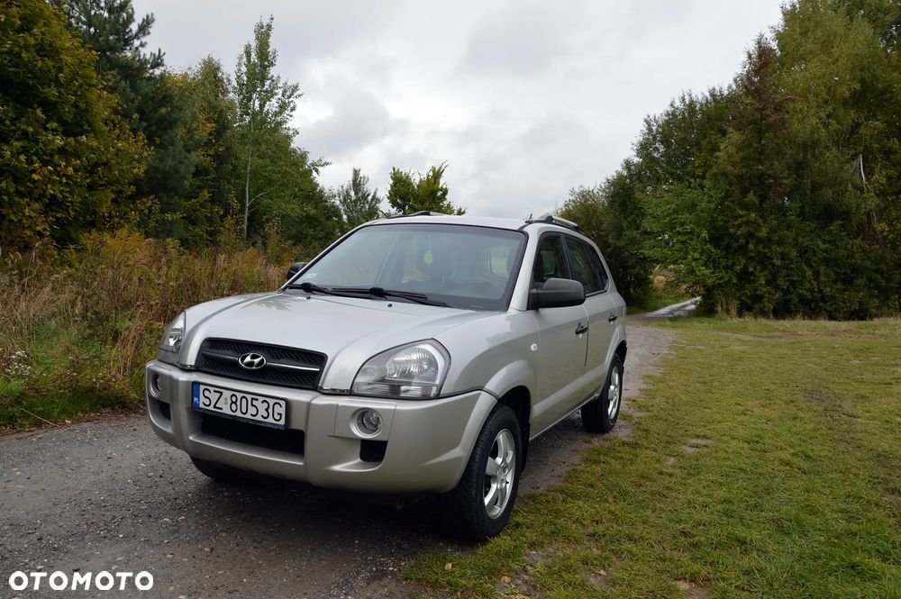 Hyundai Tucson 2.0 Comfort 2WD - 30