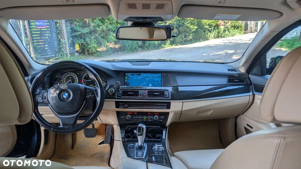 BMW Seria 5 530d xDrive - 8