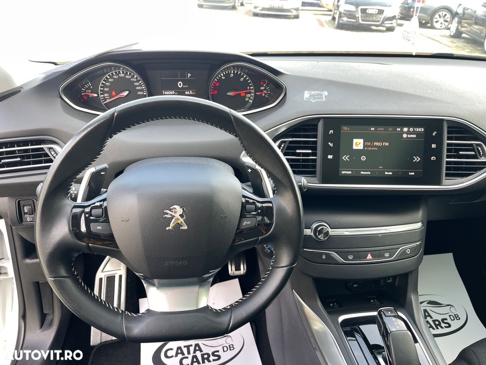 Peugeot 308 BlueHDi FAP 130 EAT6 Stop & Start Allure - 37