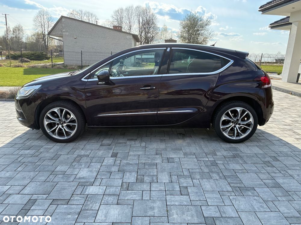 Citroën DS4 1.6 THP SoChic - 2