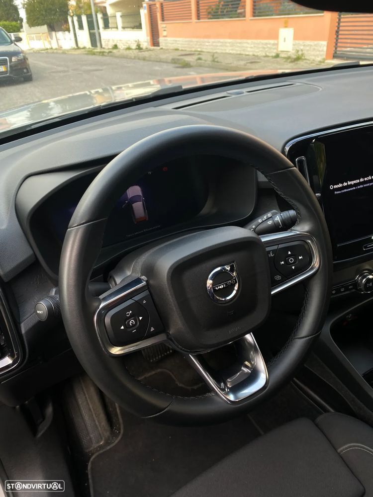 Volvo XC 40 Recharge Plus - 8