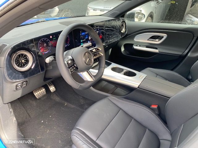 Mercedes-Benz CLA 180 Standard - 7