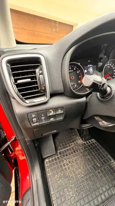 Kia Sportage 1.6 T-GDI Black Edition 4WD DCT - 11