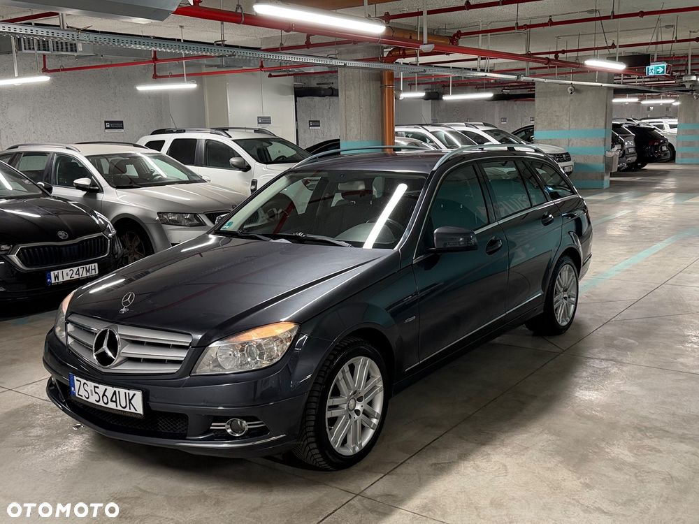 Mercedes-Benz Klasa C 250 CGI Automatik BlueEFFICIENCY Avantgarde - 11