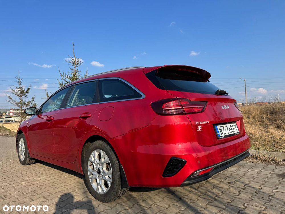 Kia Ceed - 4
