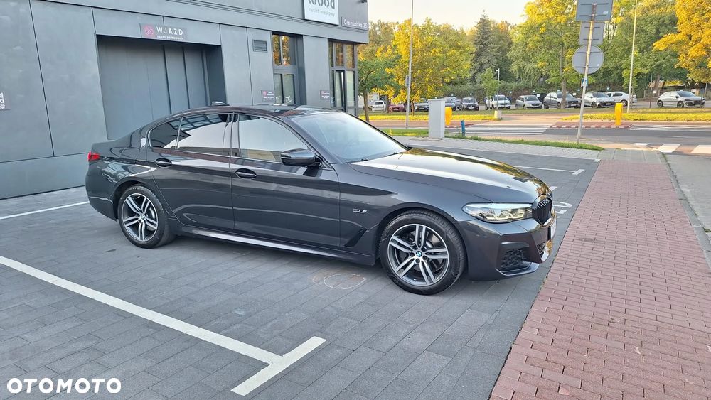 BMW Seria 5 520e M Sport sport - 8