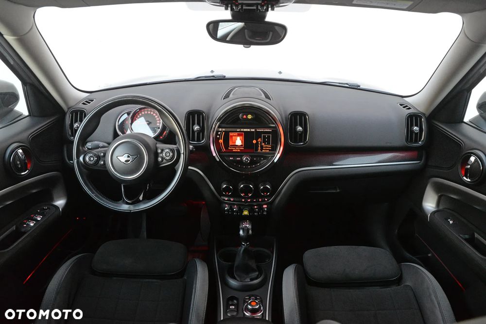 MINI Countryman Cooper SE ALL4 John Cooper Works Trim - 6