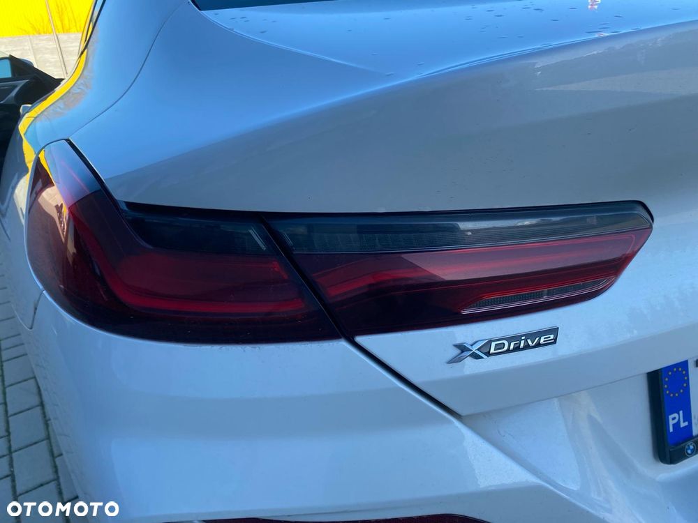 BMW Seria 8 840i xDrive - 11