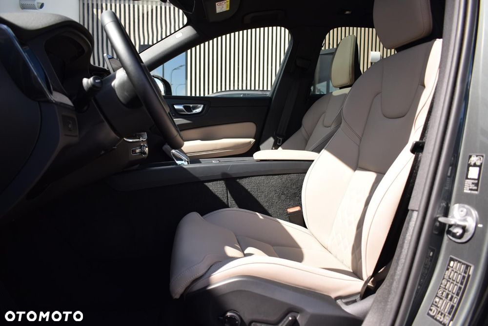 Volvo XC 60 - 23