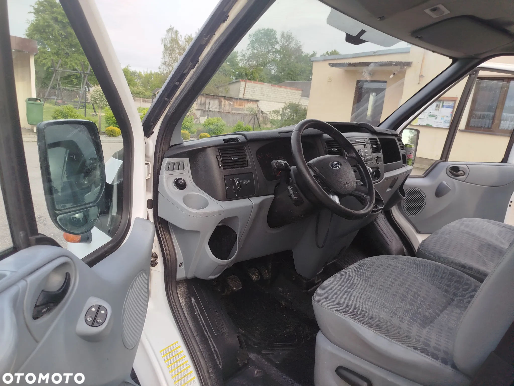 Ford Transit - 8