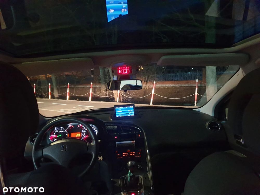 Peugeot 3008 1.6 HDi Active - 28