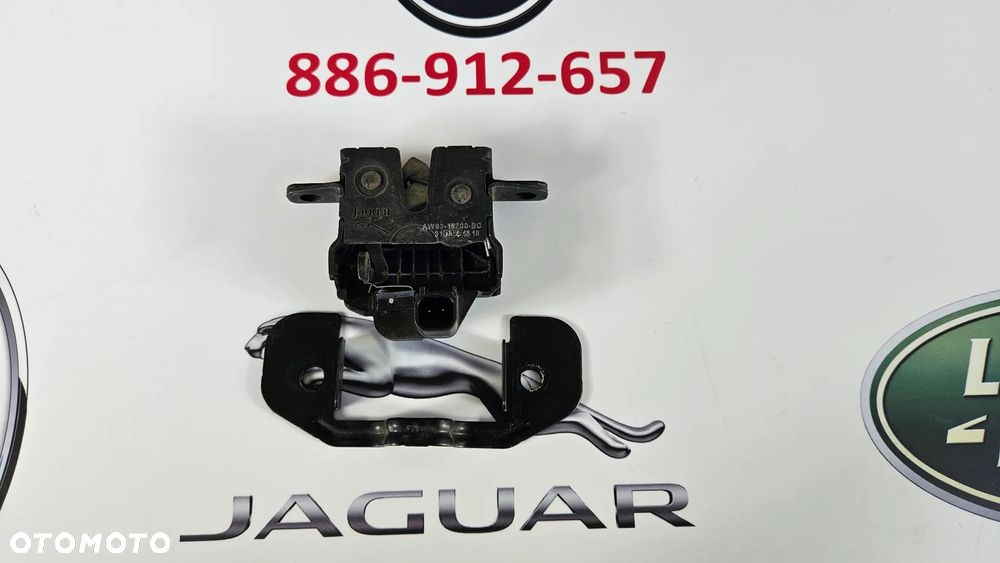 Jaguar XJ 351 LIFT 2015-2019 Zamek maski silnika lewy z czujnikiem AW93-16700-BC