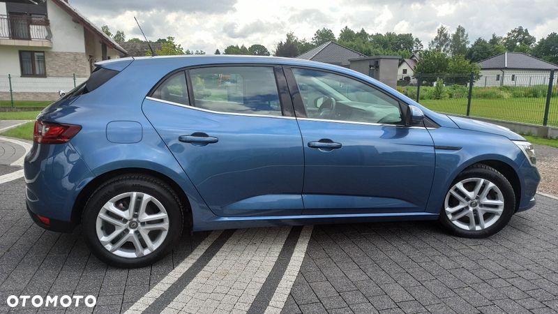 Renault Megane ENERGY TCe 100 PLAY - 4