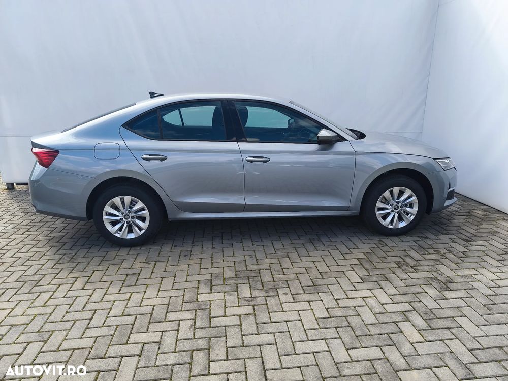 Skoda Octavia 1.5 TSI mHEV DSG Selection - 11