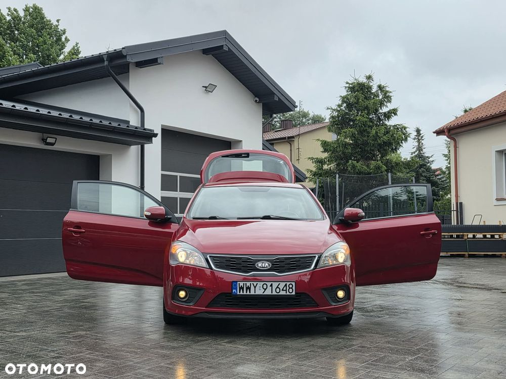 Kia ProCeed - 17