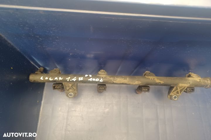 Rampa injectoare 8200494284A Dacia Logan 1 [2004 - 2008] Sedan 1.4 MT - 3