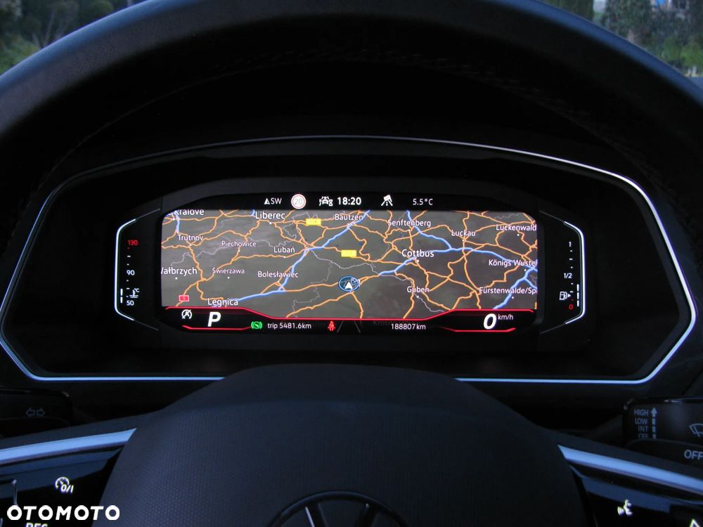 Volkswagen Tiguan 2.0 TDI SCR 4MotION DSG R-Line - 19