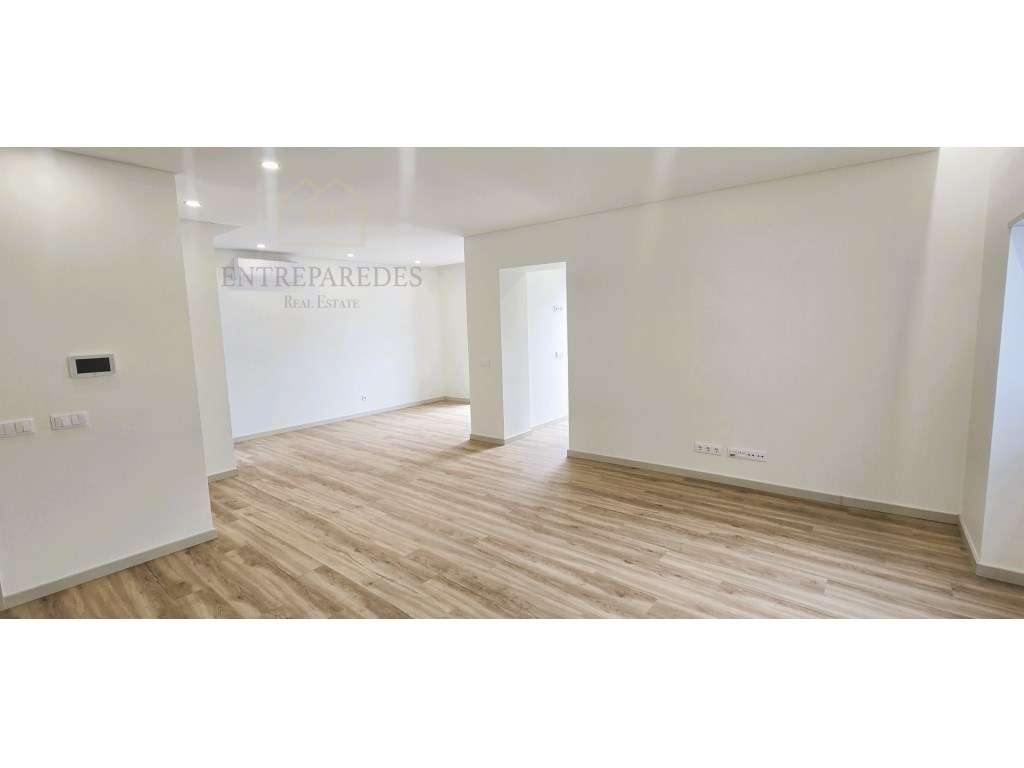 Andar moradia T3, nova, totalmente reabilitada para comprar no cent... - Grande imagem: 2/28