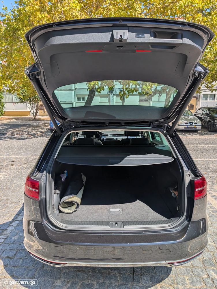 VW Passat Variant 2.0 TDI SCR 4Motion DSG (BMT) Highline - 2