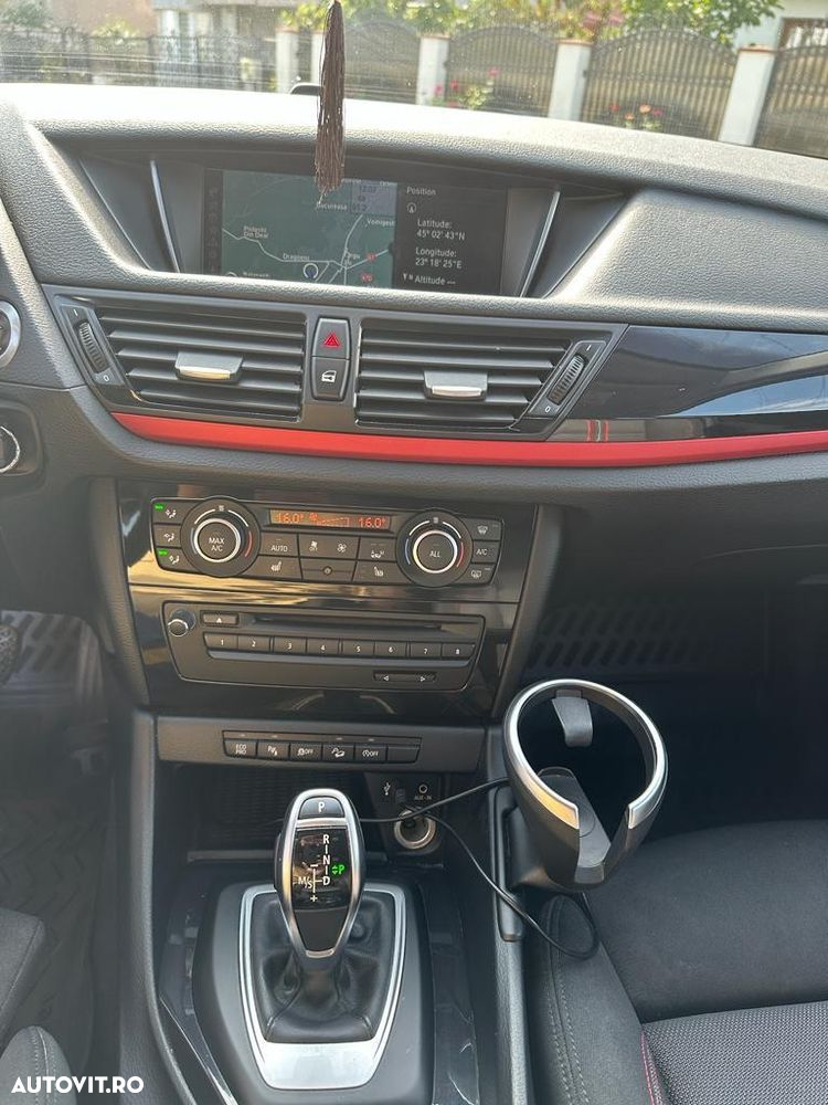 BMW X1 sDrive20d Aut. Sport Line - 4