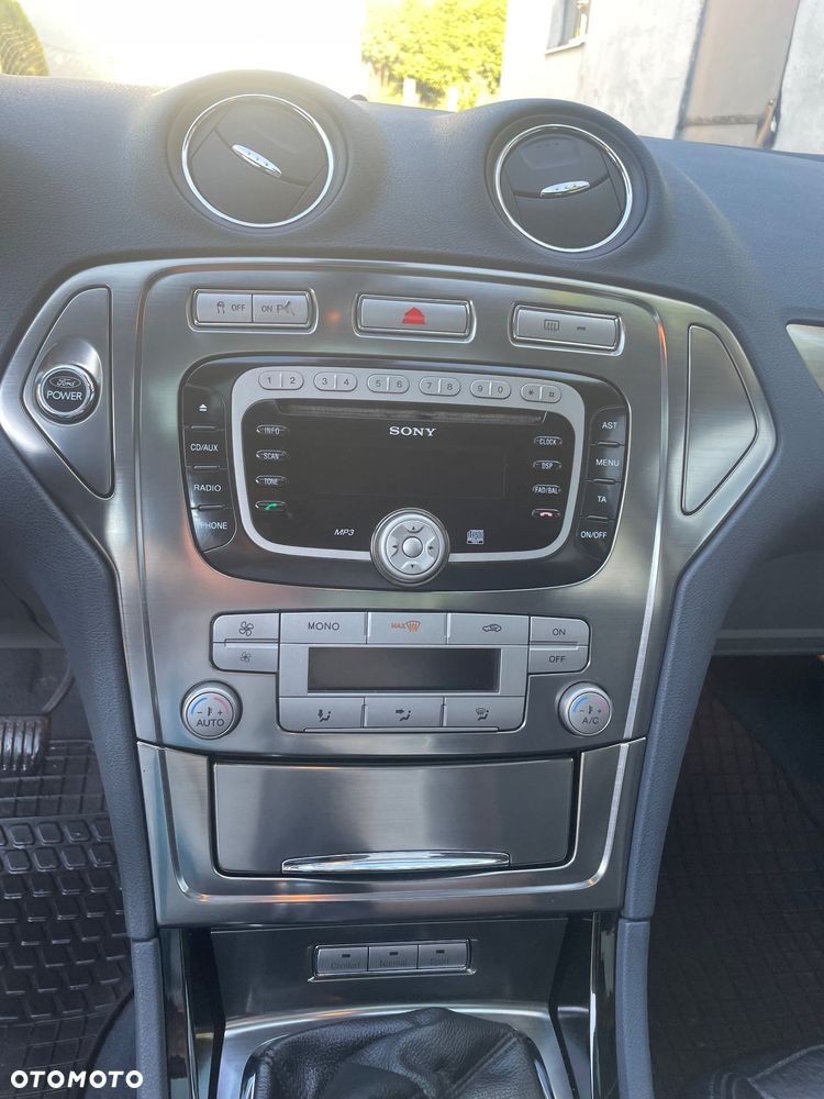Ford Mondeo - 16
