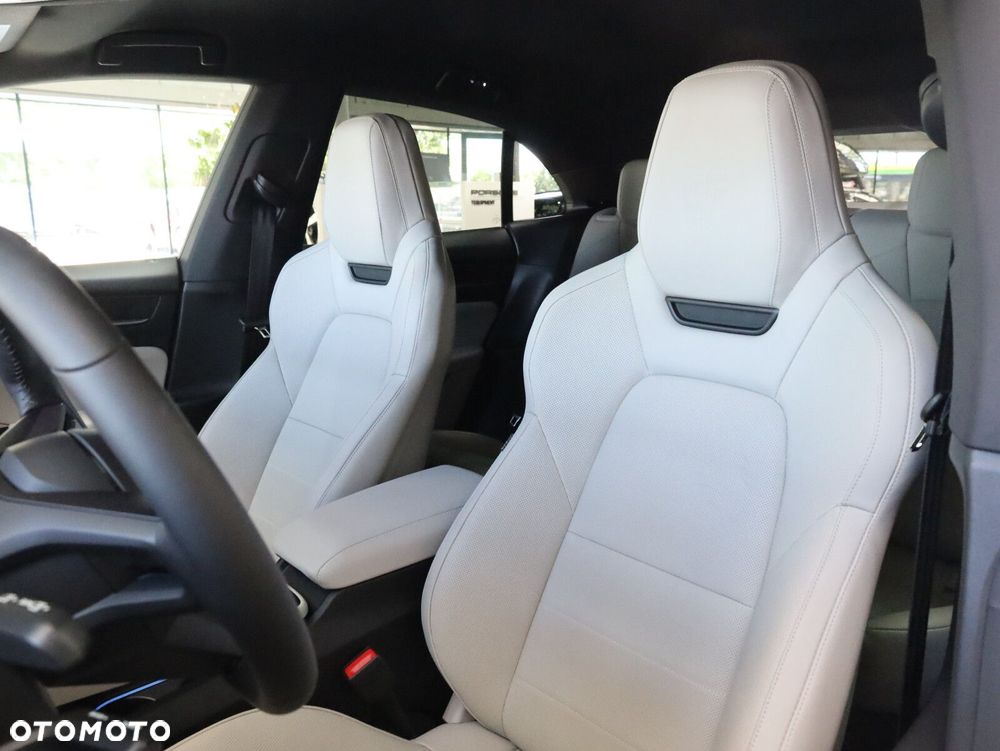 Porsche Macan - 14