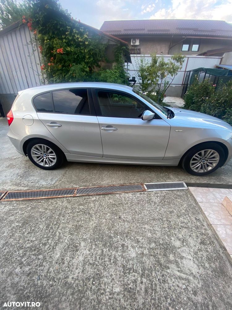 BMW Seria 1 116i - 4